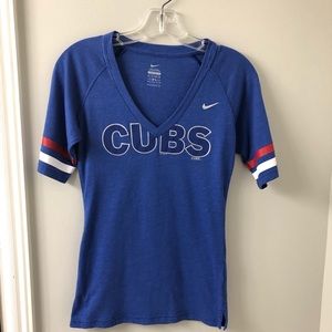 Nike Chicago Cubs MLB  V Neck Tee Shirt